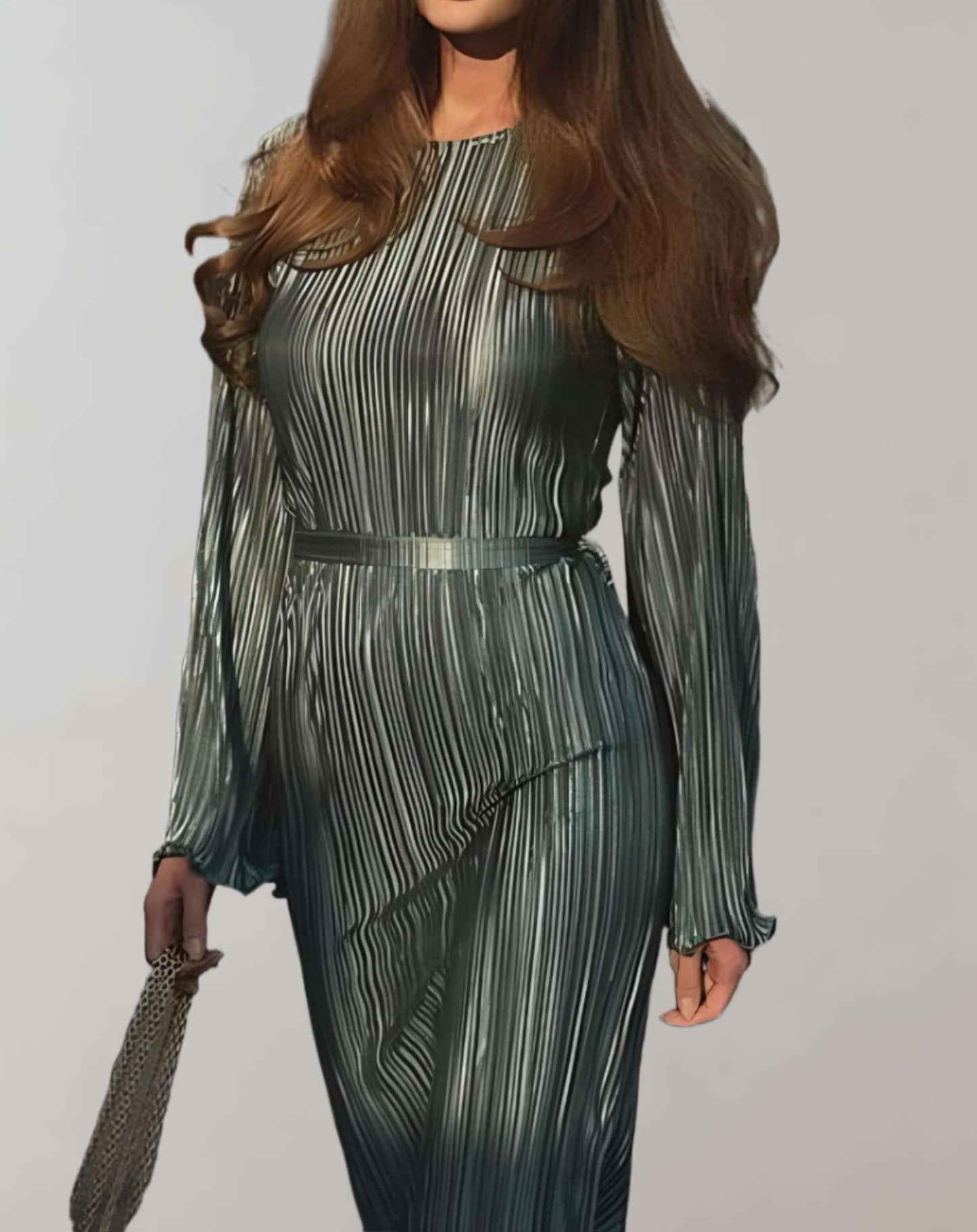EOS | Tailliertes langes Kleid mit Falten