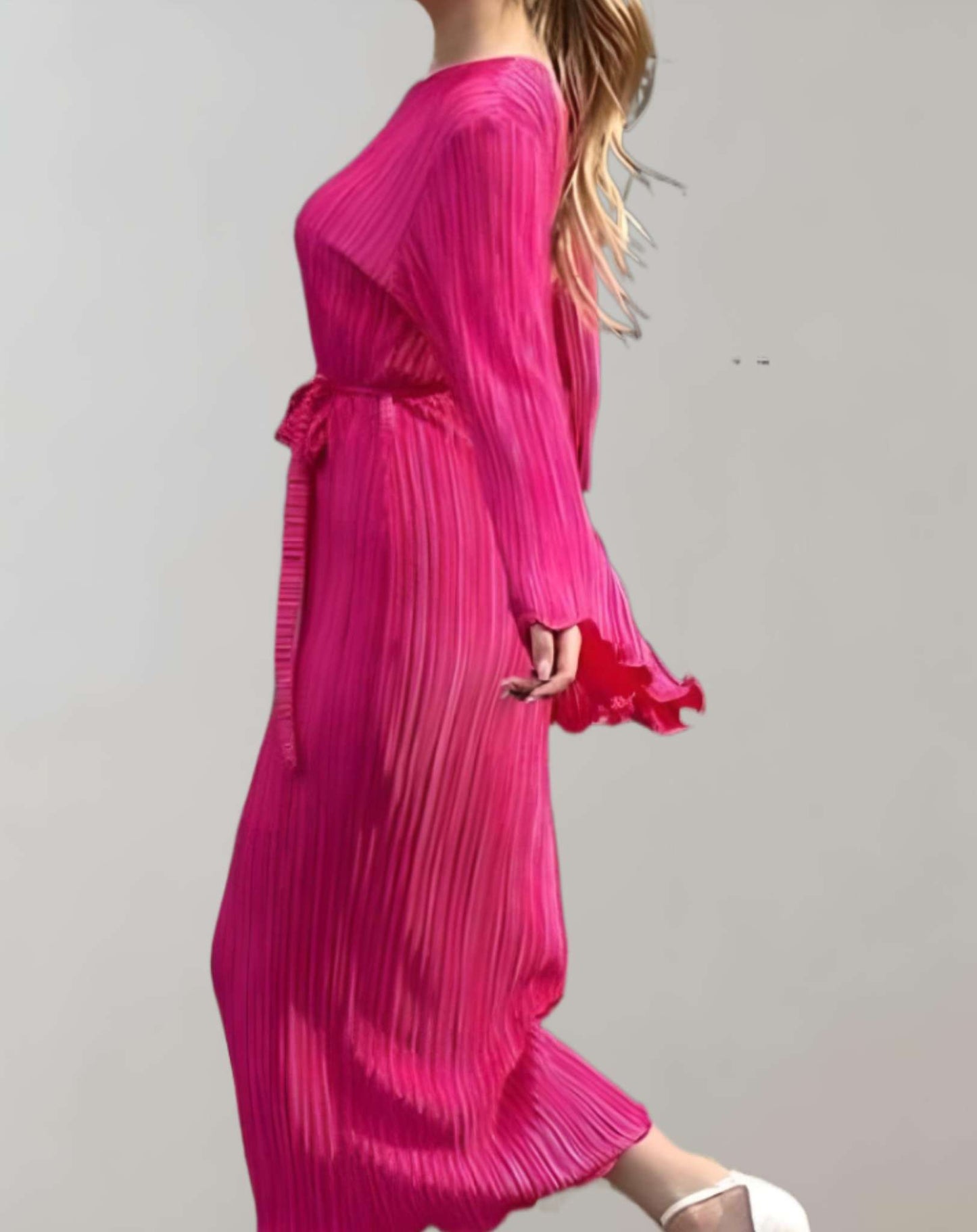 EOS | Tailliertes langes Kleid mit Falten