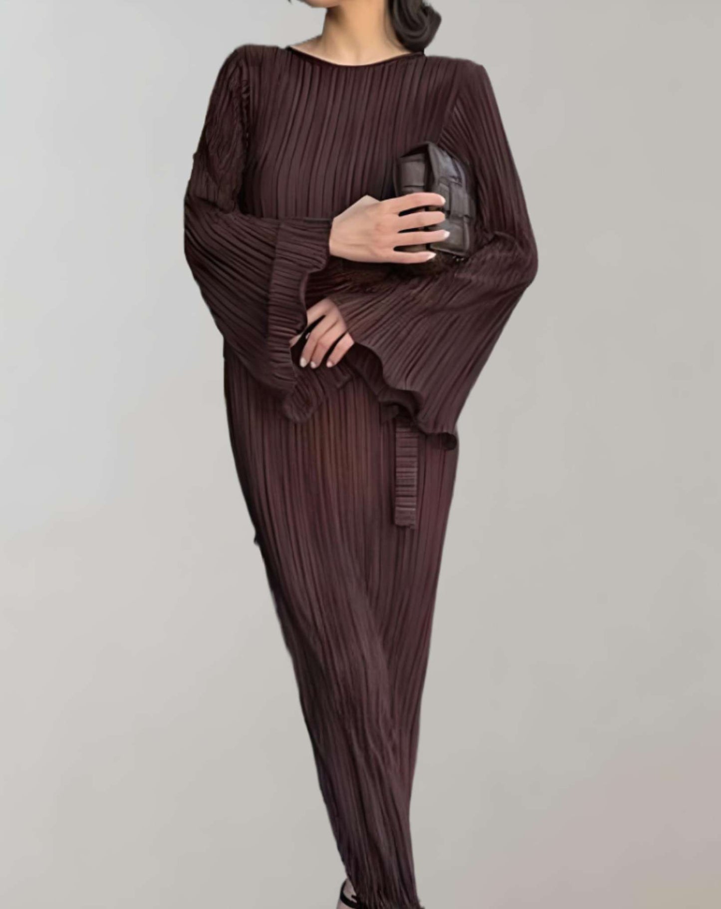 EOS | Tailliertes langes Kleid mit Falten