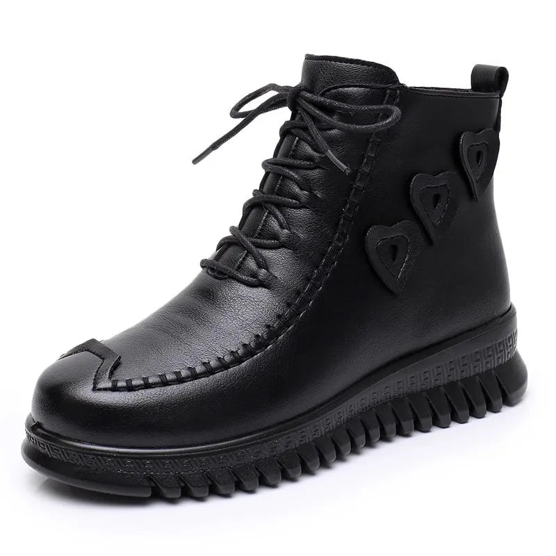 EOS | Elegante Flache Stiefeletten aus