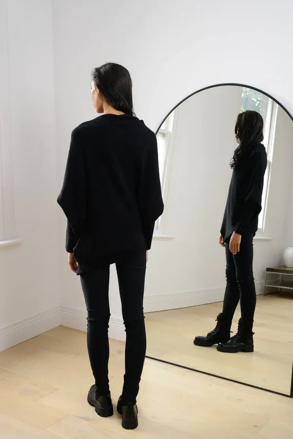 EOS | Asymmetrischer Cloud Drapierter Pullover