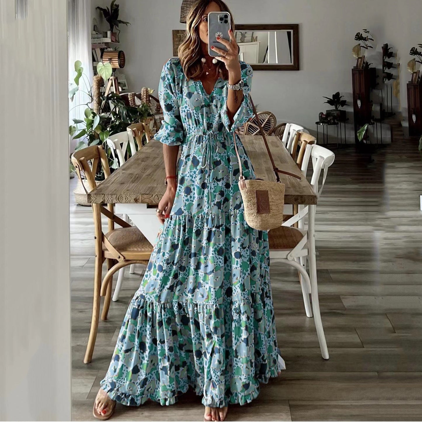 EOS | V-Ausschnitt Bedrucktes Großes Saum Langes Kleid