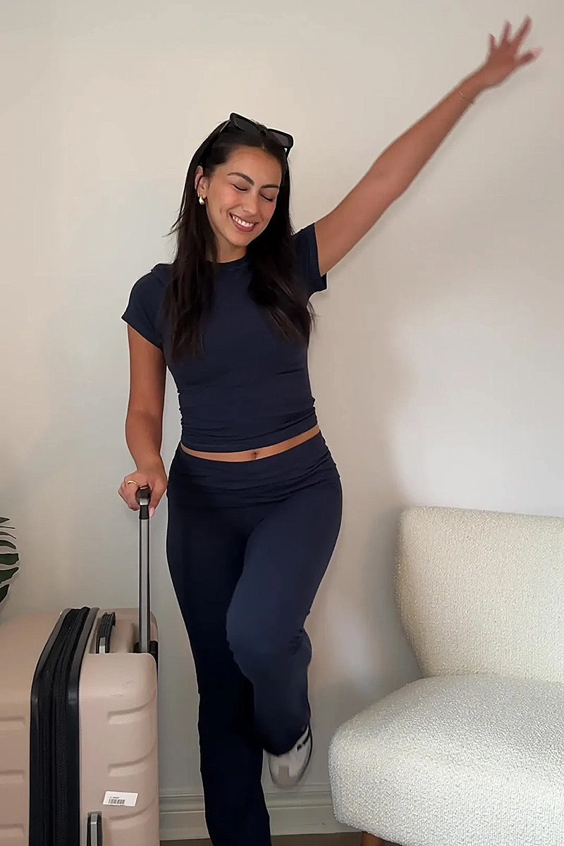 EOS | Set elastisches T Shirt für Damen und ausgestellte Hose mit hoher Taille Lounge Set