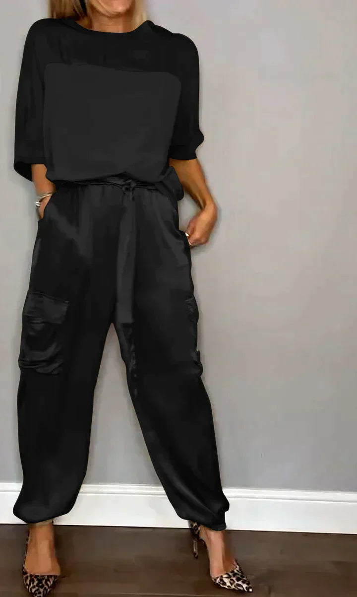 EOS | Jumpsuit aus glattem Satin mit halblangem Oberteil und Hose für Frauen