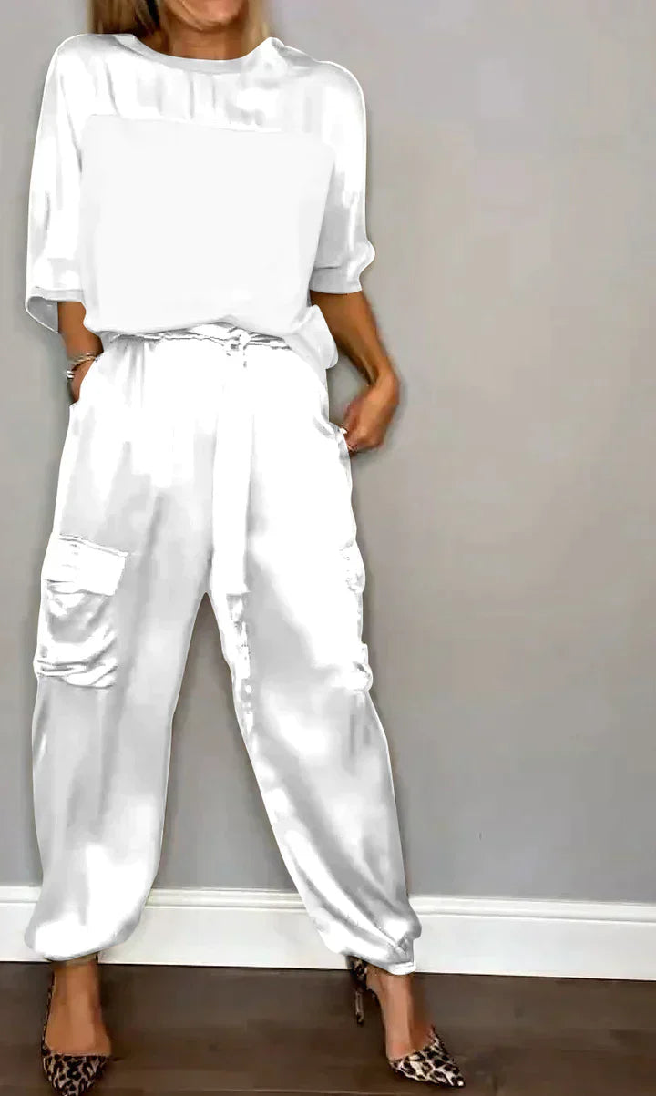 EOS | Jumpsuit aus glattem Satin mit halblangem Oberteil und Hose für Frauen
