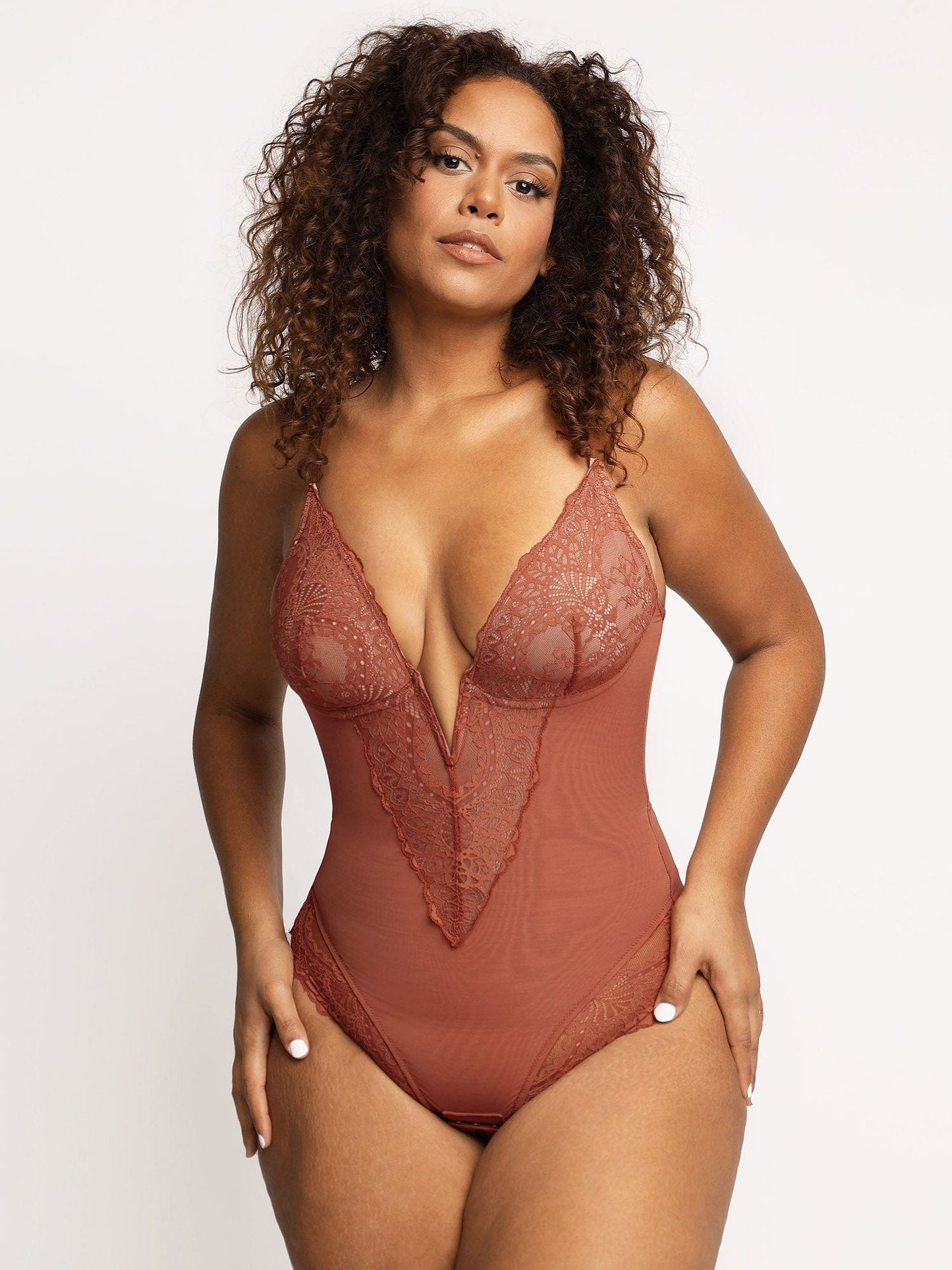 EOS | Bodysuit mit tiefem V-Ausschnitt für verführerische Eleganz