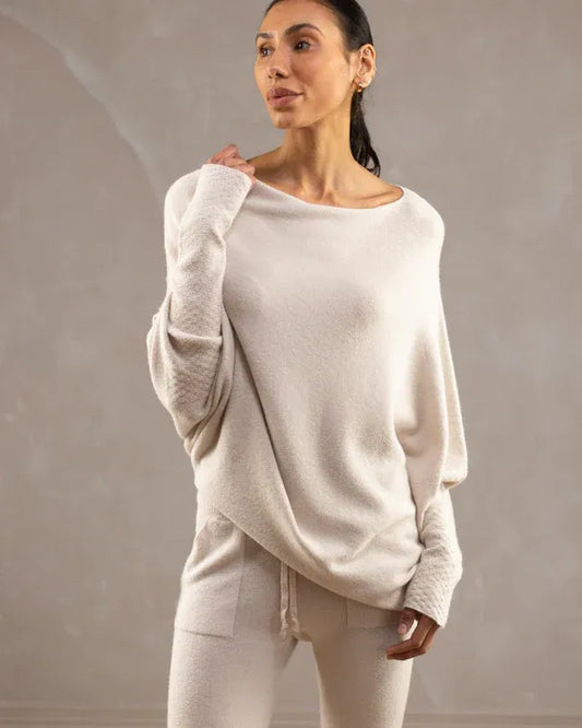 EOS | Asymmetrischer Cloud Drapierter Pullover